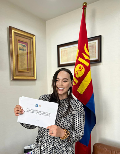 Жүжигчин Б.Цэцэг дахин “Сэрүүн сэлбэ” төслийн удирдагчаар ажиллах уу?